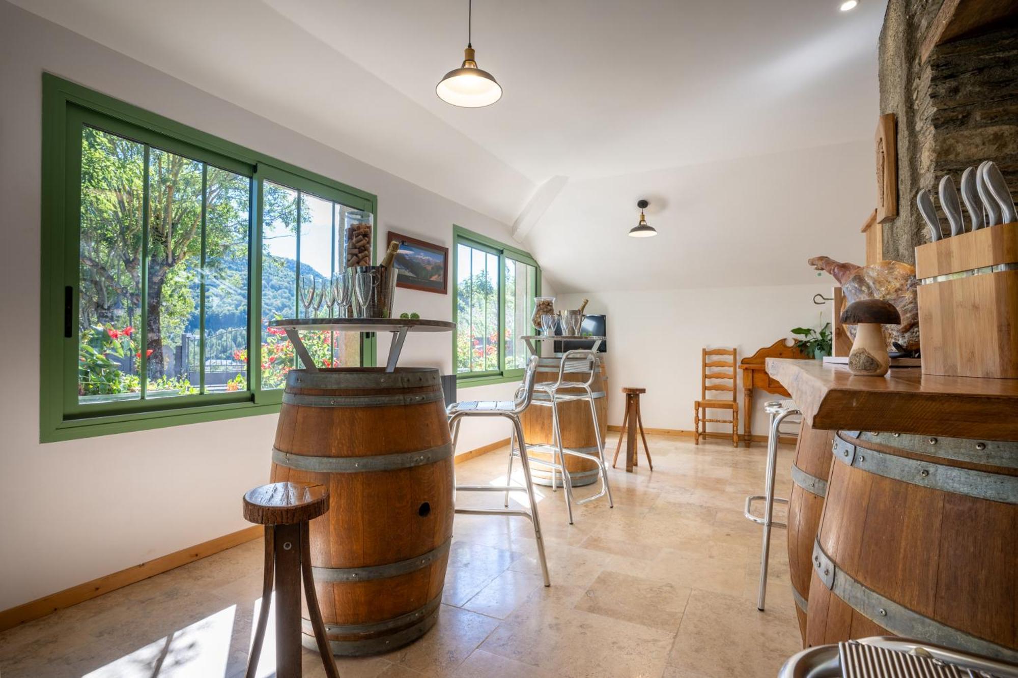 Grange Rénovée En Gîte/maison/chalet * Arreau
